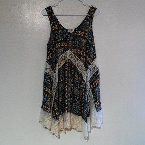 💙 Umgee Paisley Print with Lace Top